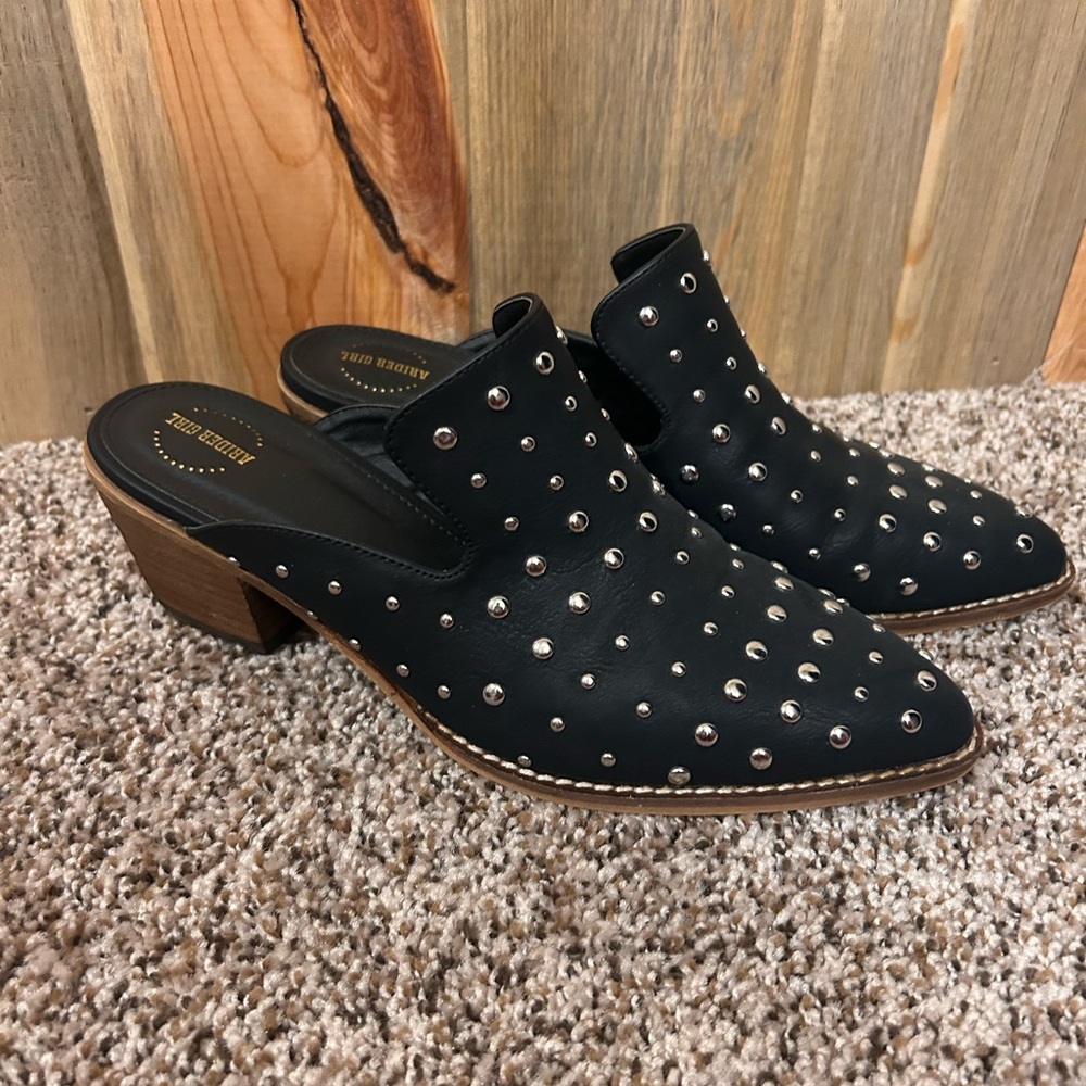 Ladies studded mules with heel